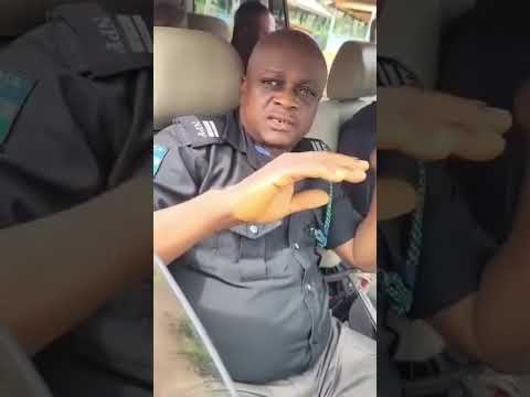 Viral Video Shows Armed Men Surrounding Police Officers at Gunpoint in Southeast